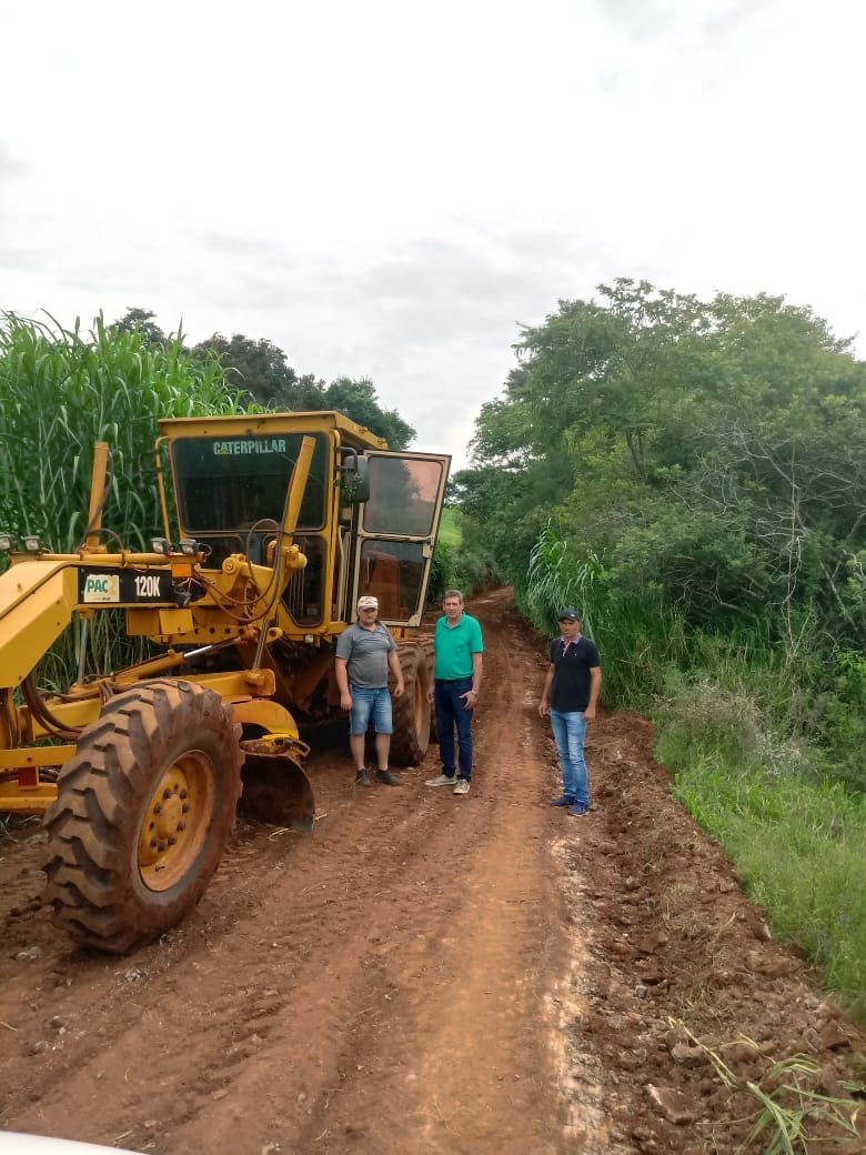 Obras de melhoramento nas vias do interior continuam intensas